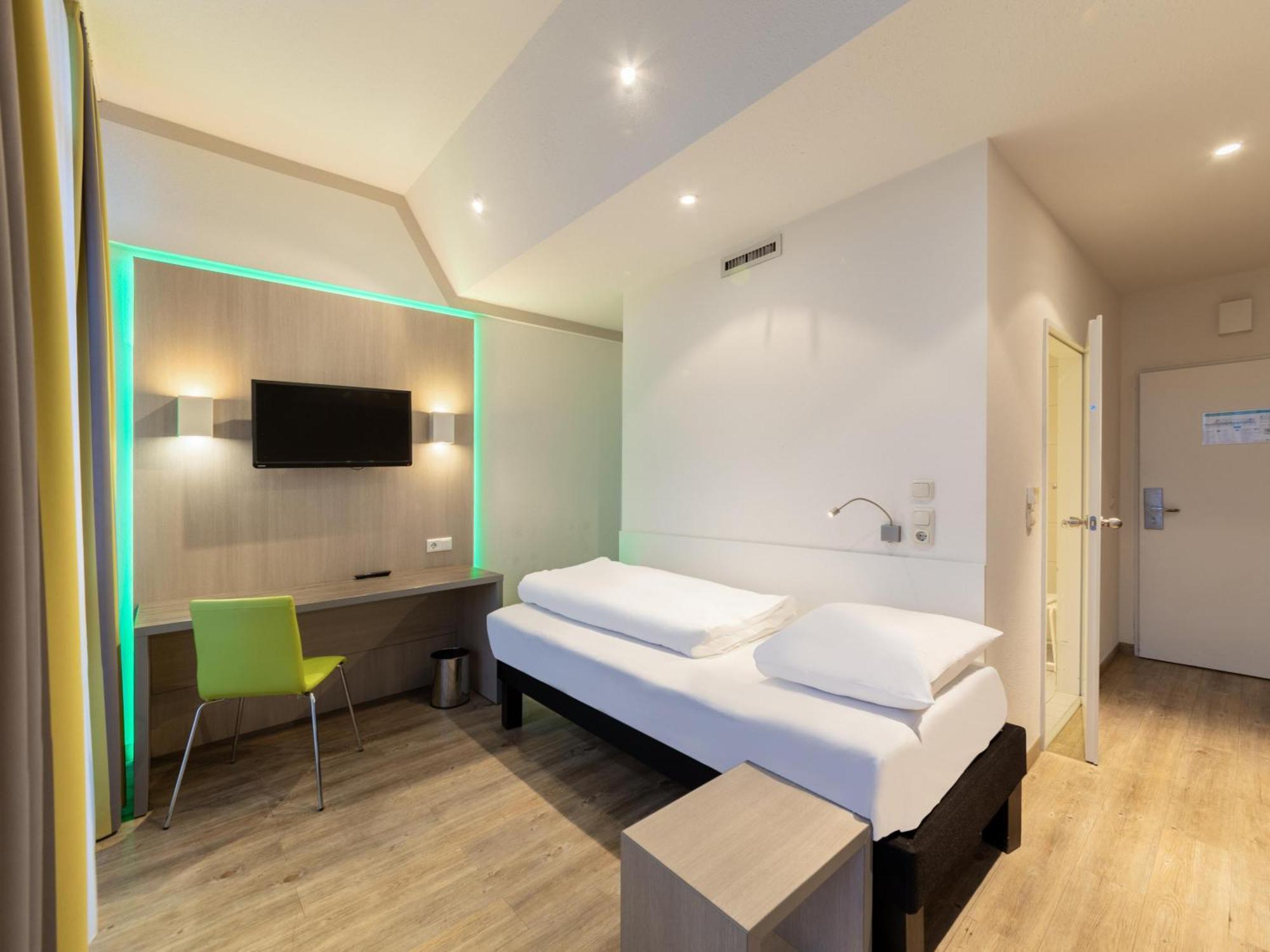 B&B Hotel Bochum Hbf-Nord Exterior photo