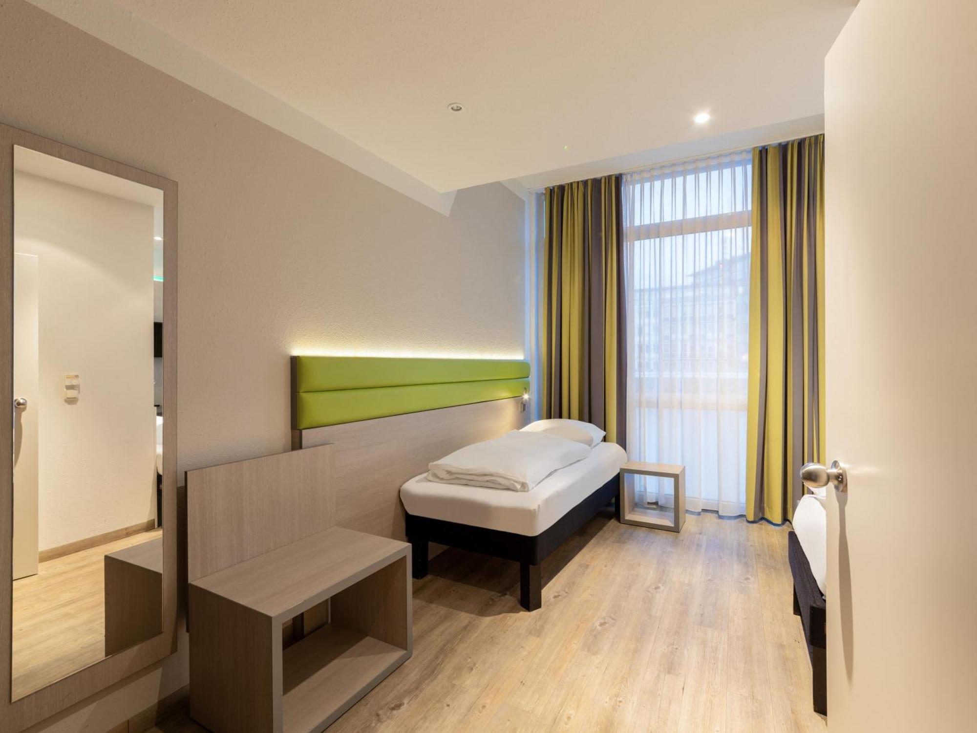 B&B Hotel Bochum Hbf-Nord Exterior photo